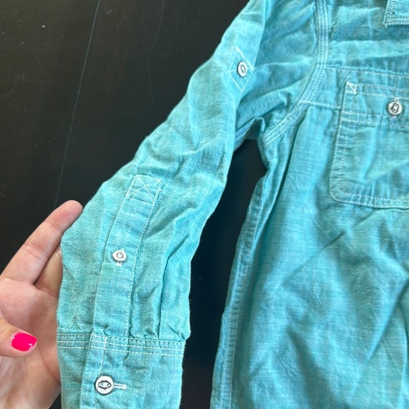 GAP Blue Long-Sleeve Button Down Shirt - Picture 4 of 4